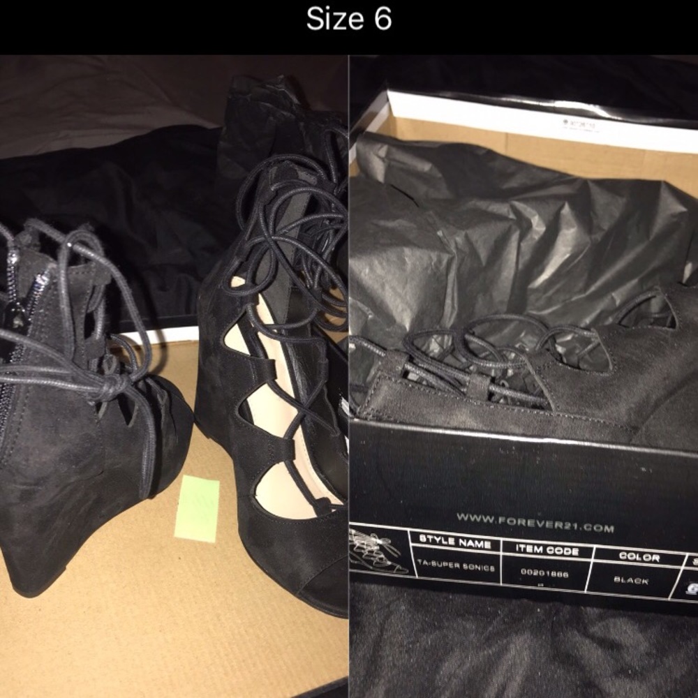 Black wedges